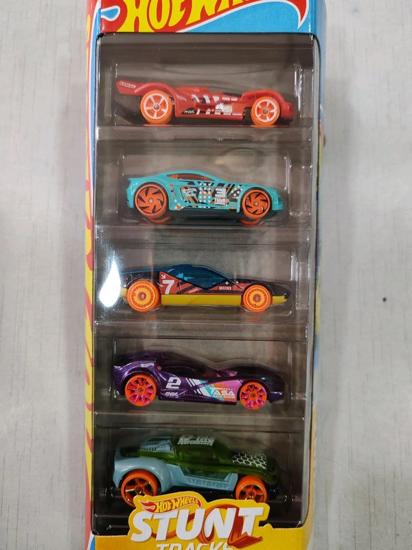 HOTWHEELS Hot Wheels STUNT TRACKS Pack of 5 ( SCOOPA DI FUEGO | LA FASTA. | REV ROD™ | TORQUE TWISTER | LIGHTNIN' BUG™ )