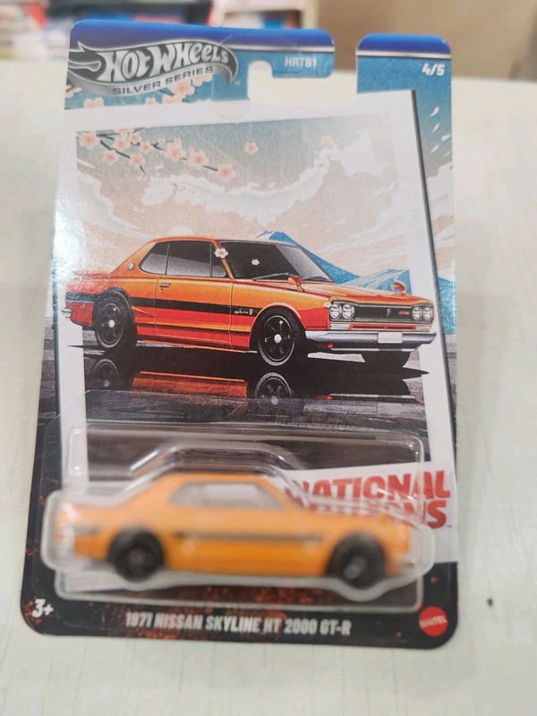 Hot Wheels SILVER SERIES | NATIONAL ICONS | 1971 NISSAN SYLINE HT 2000 GT-R |HRT81| 4/5