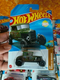 Hot Wheels 1:64 Scale | FORD MODEL A CUSTOM | HW Dirt | Green | Case M | 140/250