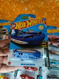 Hot Wheels 1:64 Scale | 1966 BAT BOAT | Batman | Blue | Case M | 232/250