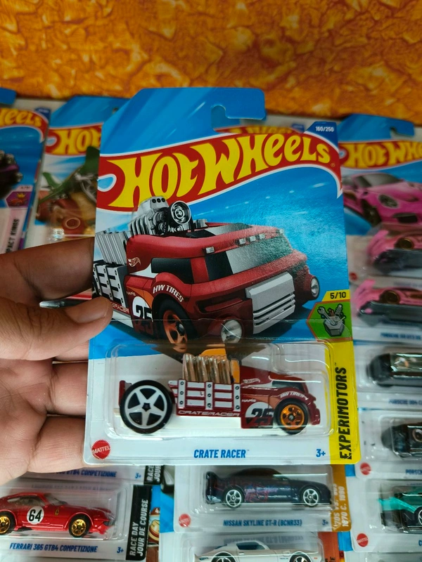 Hot Wheels 1:64 Scale | CRATE RACER | Experimotors | Red | Case M | 160/250