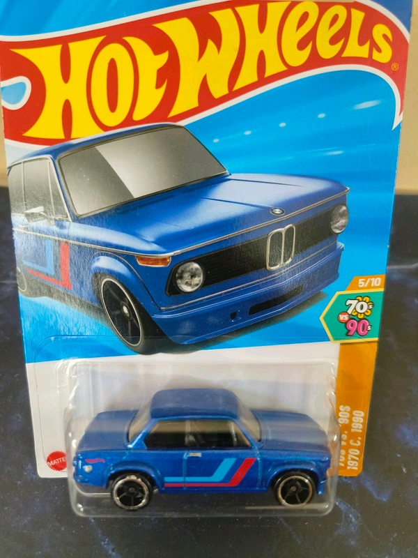 Hot Wheels BMW 2002 | '70s vs '90s | Blue | 5/10 | 77/250