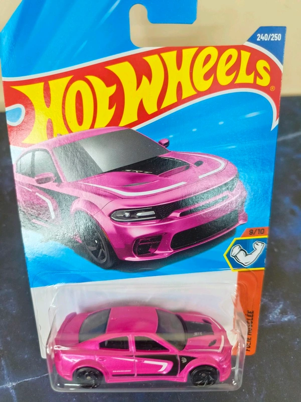 Hot Wheels 20 DODGE CHARGER HELLCAT | Muscle Mania | Metalflake Pink | 9/10 | 240/250