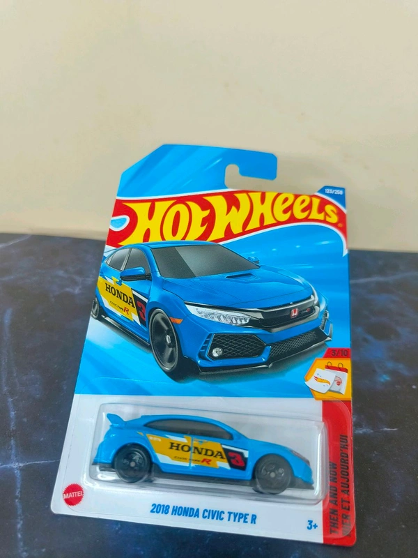 2018 HONDA CIVIC TYPE R | Then And Now | Blue | 3/10 | 123/250