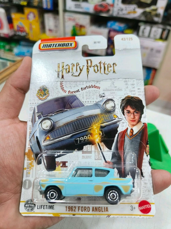 MATCHBOX | 1962 FORD ANGLIA | FORD | HARRY POTTER | 42/125
