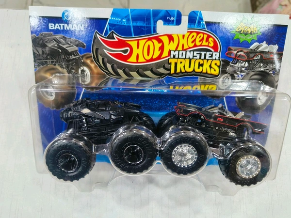 BATMAN DC | BATMAN CLASSIC TV SERIES | HOT WHEELS MONSTER TRUCKS 1:64 SCALE | FYJ64