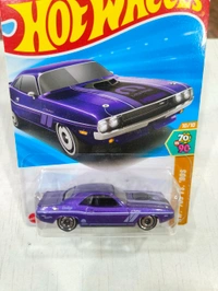 HOT WHEELS 70 DODGE HEMI CHALLENGER | HW 70s Vs. 90s | Purple | IMPORTED | 164/250
