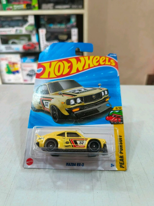 MAZDA RX-3 | Peak Pursuit |Metalflake Pale Yellow | 243/250