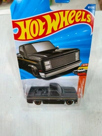 Hot Wheels 83 Chevy Silverado | HW Hot Trucks | Black | 157/250
