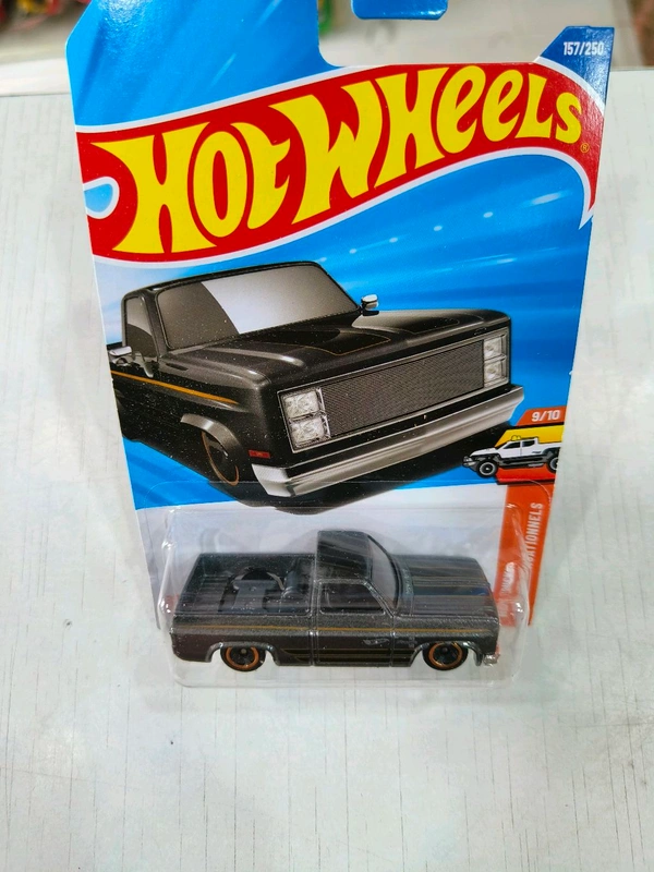 Hot Wheels 83 Chevy Silverado | HW Hot Trucks | Black | 157/250