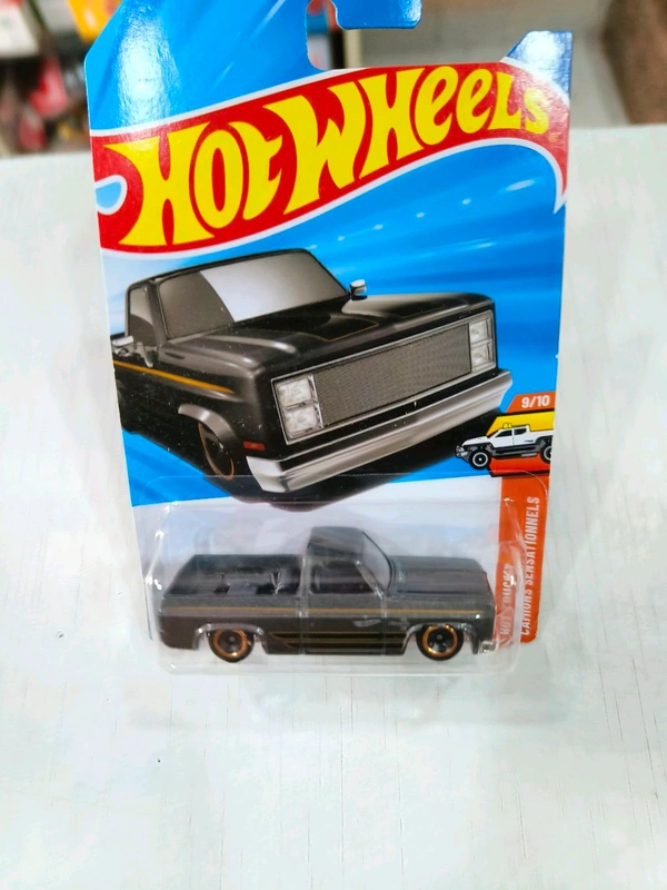 Hot Wheels 83 Chevy Silverado | HW Hot Trucks | Black | 157/250