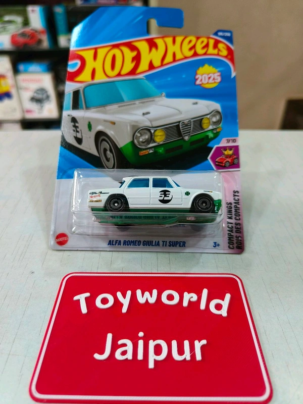 Hot Wheels Alfa Romeo Giulia TI Super | Compact Kings | White | 195/250
