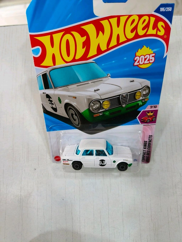 Hot Wheels Alfa Romeo Giulia TI Super | Compact Kings | White | 195/250