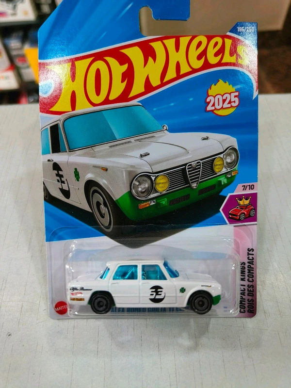 Hot Wheels Alfa Romeo Giulia TI Super | Compact Kings | White | 195/250