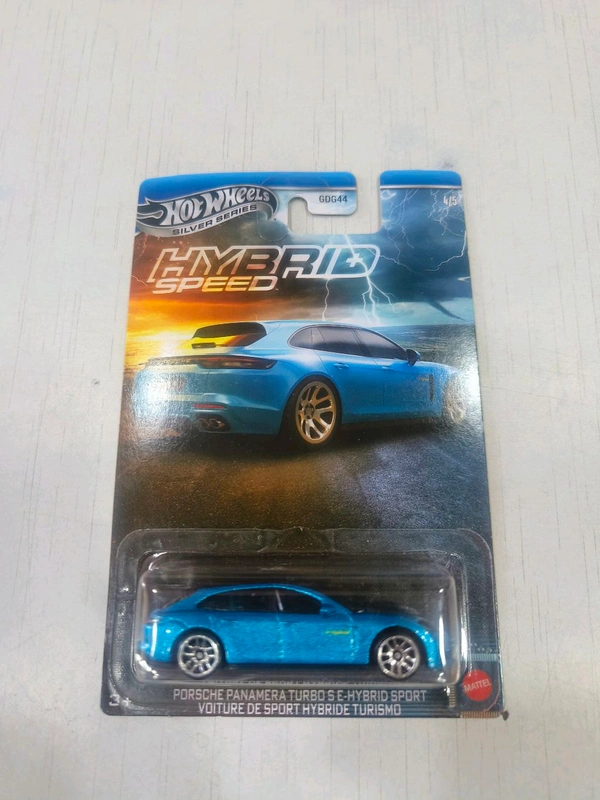 Hot Wheels SILVER SERIES | HYBRID SPEED | PORSCHE PANAMERA TURBO S E-HYBRID SPORT | GDG44