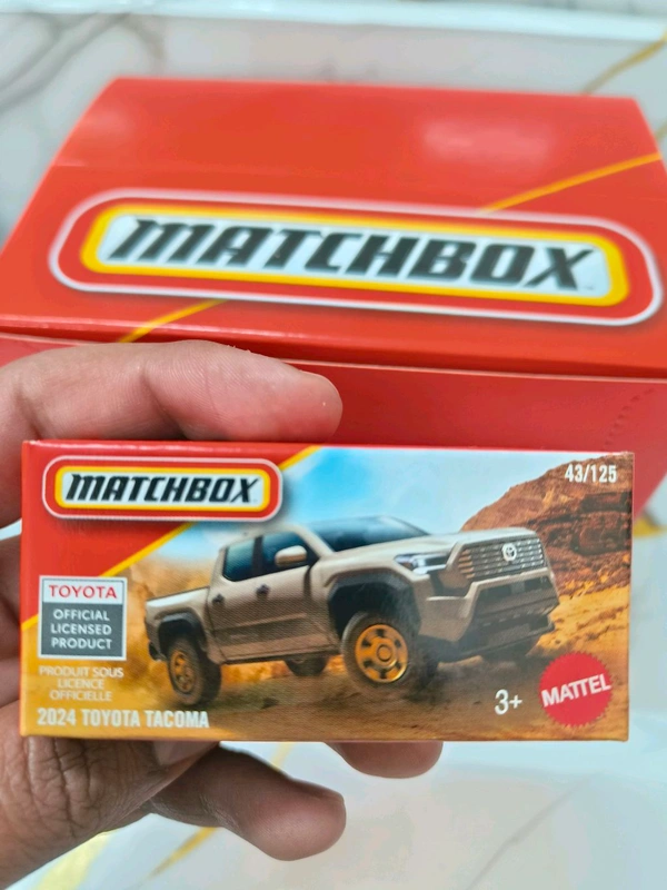MATCHBOX |2024 TOYOTA TACOMA | TOYOTA | 43/125