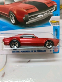 Hot Wheels Custom '66 Toronado | Factory Fresh | Red | 114/250