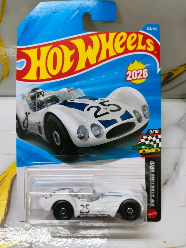 Hot Wheels Maserati Tipo 61 | HW Starting Grid | White | 123/250