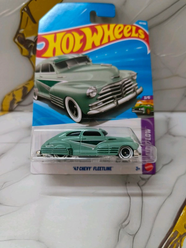 Hot Wheels 47 Chevy Fleetline | Layin' Low | Light Green | IMPORTED | 45/250