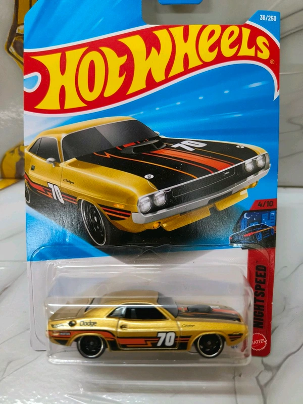 Hot Wheels 70 Dodge Hemi Challenger | Nightspeed | Gold | IMPORTED | 36/250