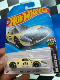 Hot Wheels PORSCHE 904 CARRERA GTS | HW Race Day | CREAM |IMPORTED | 100/250