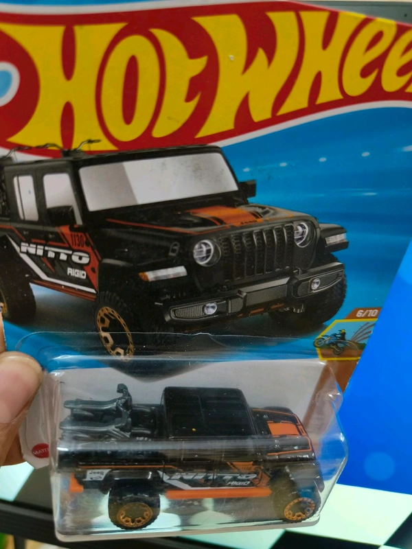 Hot Wheels '20 Jeep Gladiator | Truckin' Along | BLACK | IMPORTED | 130/250