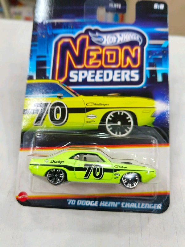 HOTWHEELS Hot Wheels NEON SPEEDERS | '70 DODGE HEMI CHALLENGER | HLH72 | 5:8