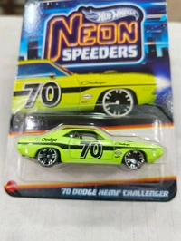 HOTWHEELS Hot Wheels NEON SPEEDERS | '70 DODGE HEMI CHALLENGER | HLH72 | 5:8