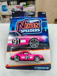 HOTWHEELS Hot Wheels NEON SPEEDERS | '71 PORSCHE 911 | HLH72 | 8:8