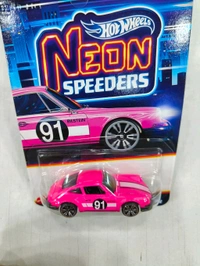 HOTWHEELS Hot Wheels NEON SPEEDERS | '71 PORSCHE 911 | HLH72 | 8:8
