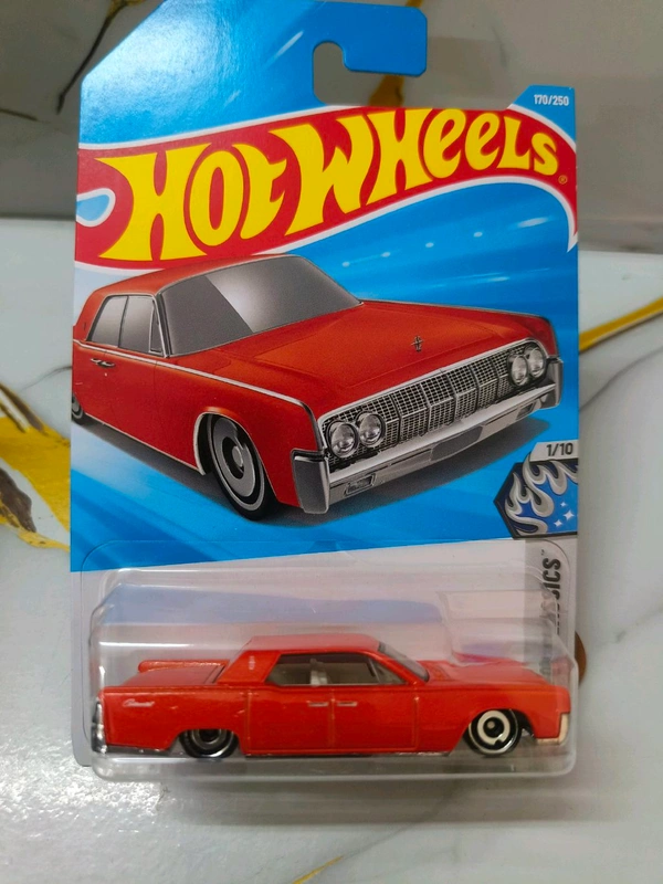 Hot Wheels '64 Lincoln Continental | Cool Classics | Orange | 170/250