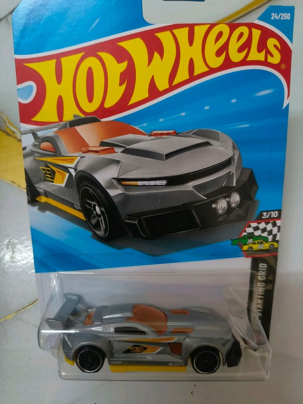 Hot Wheels Track Ripper | HW Starting Grid | Silver | 24/250