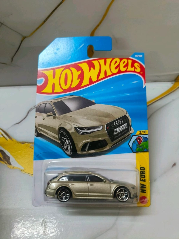 Hot Wheels '17 Audi RS 6 Avant | HW Euro | Metalflake Champagne | 66/250