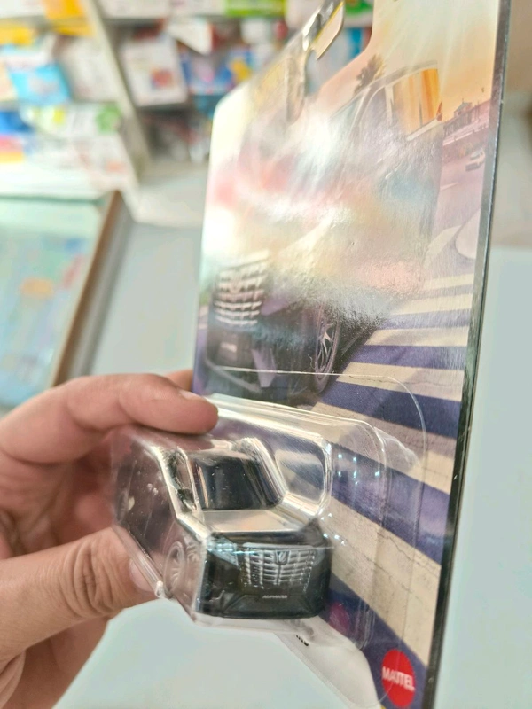 Hot Wheels PREMIUM BOULEVARD | 2015 TOYOTA ALPHARD | GJT68 | #151