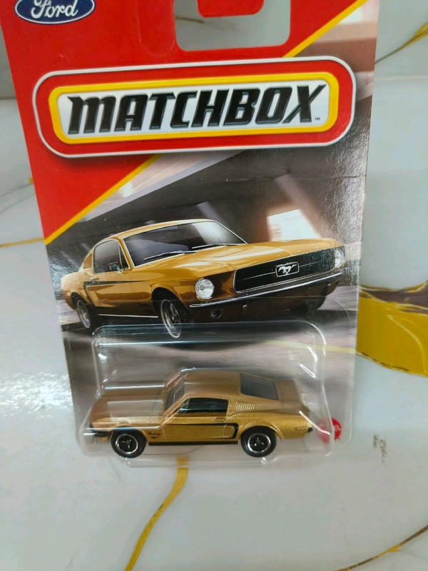 MATCHBOX | 1968 FORD MUSTANG FASTBACK | FORD | 61/125