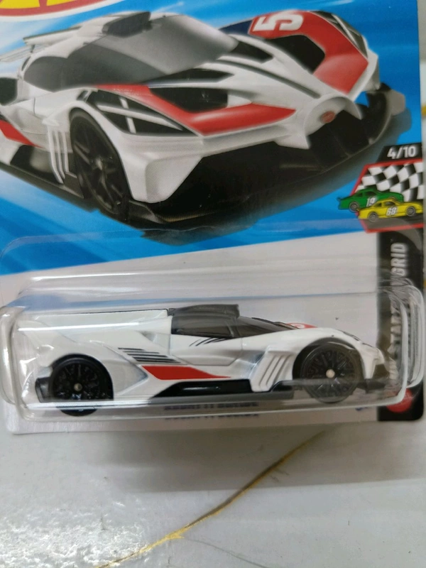 Hot Wheels BUGATTI BOLIDE | HW Starting Grid | White | 50/250