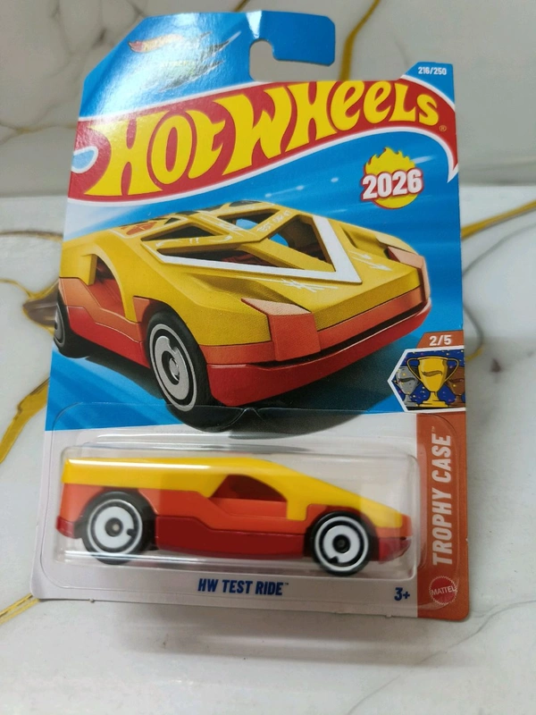 Hot Wheels HW TEST RIDE | Trophy Case | Yellow | 216/250