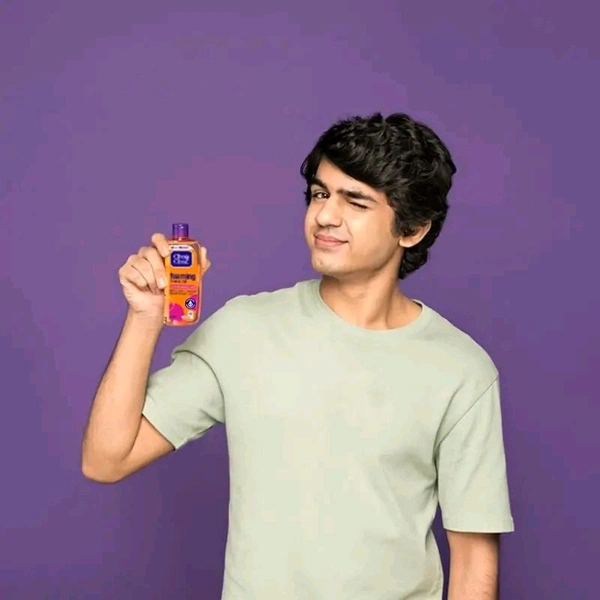 Clean & Clear Foaming Face Wash (100g) - 240ml