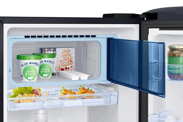 Samsung 220 L 4 Star Inverter Direct Cool Single Door Refrigerator (RR23A2J3XBZ/HL, Midnight Blossom Black, Digi-Touch Cool, Curd Maestro) - Credit & Debit Card Accepted, 3-5 Days