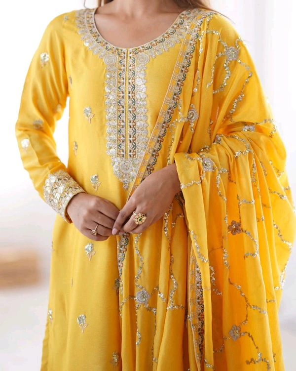 Chinon Silk Suit 3xl Size - Xxl