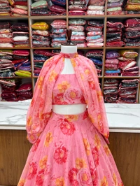 RATE FULLY STTICHED WITH BLOUSE,DETACHABLE SLEEVEs - M