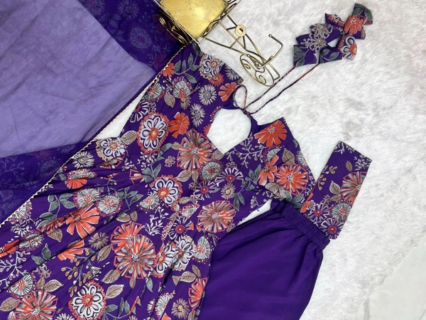 This colourfull & fresh look outfit is perfect for upcoming festivities and weddings which provides you more comfort and style* - L