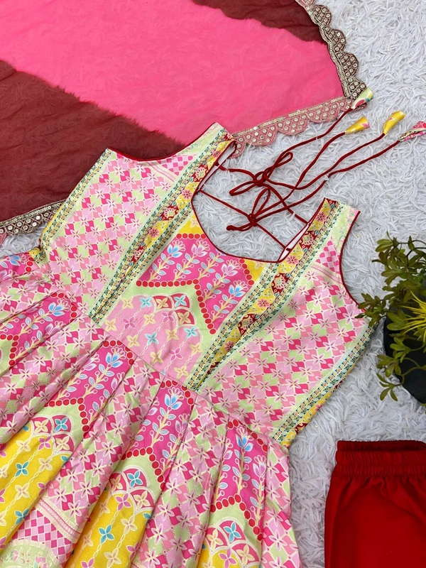 Launching New Designer Party Wear Look Gown, Bottom and Dupatta in Fully Kali Flair With Attached Pad*π₯ - M