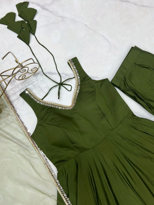 Upcoming Festivities And Weddings Which Provides You More Comfort And Style*
*Pure Romansilk Chanderi Fabric Fully Flair - Xl-42