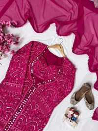 ENHANCE THE BEAUTY OF YOUR WARDROBE - M-38