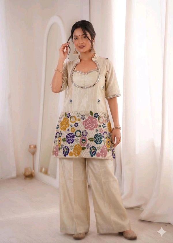 🌷Ethnic Women Co-Ord Collection🌷
Premium Ivory Bustier with Co-Ord – Shimmer Set 💫 - xxl-44