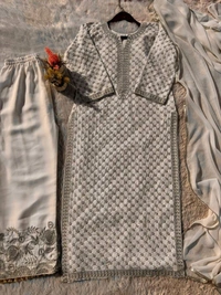 *DESIRABLE FANCY FAUX GEORGETTE WITH SEQUENCE EMBROIDERED AND 1700+ORIGINAL - L-40