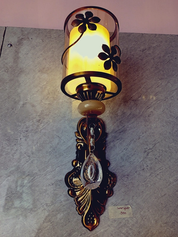 Onecya Royal Fancy Uplight Wall Lamp With Bulb - Woodrush