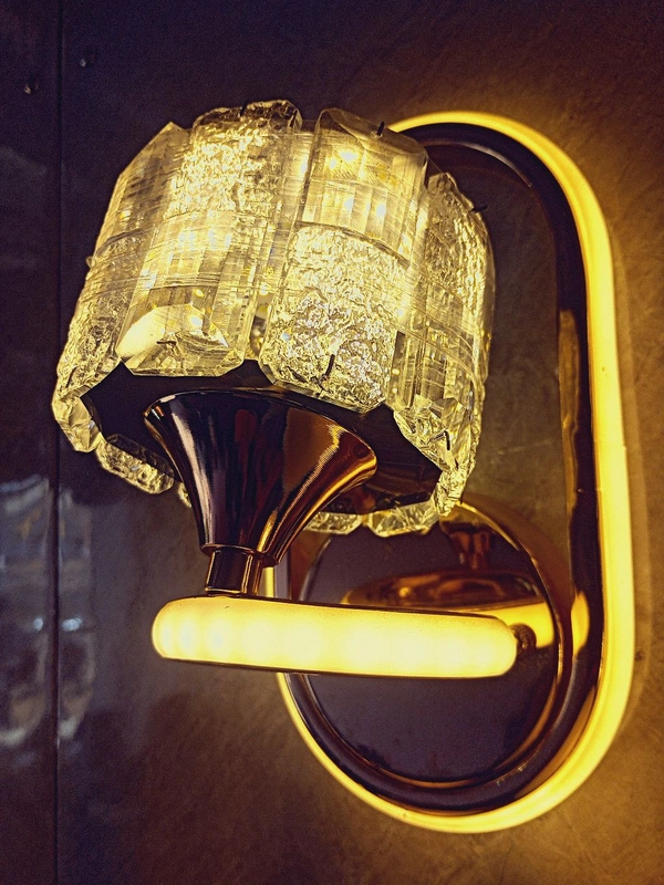 Golden Glass 3 Light Effects Wall Light - White, Gold