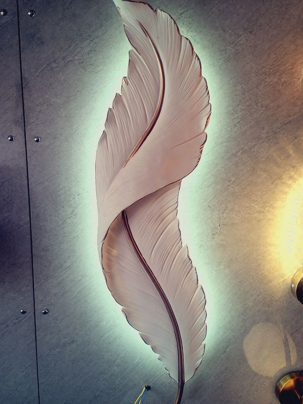 Antique Decorative Feather Wall Light